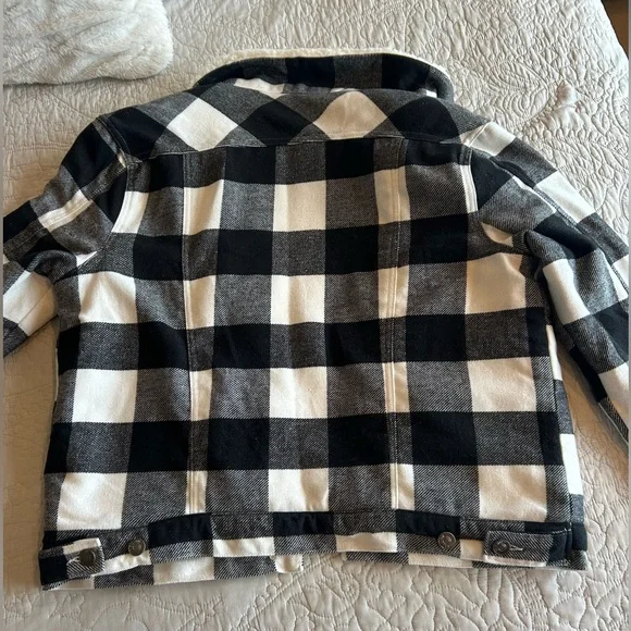 Love Tree Faux Fur Sherpa Lined Plaid Shacket / Jacket - Picture 9 of 11